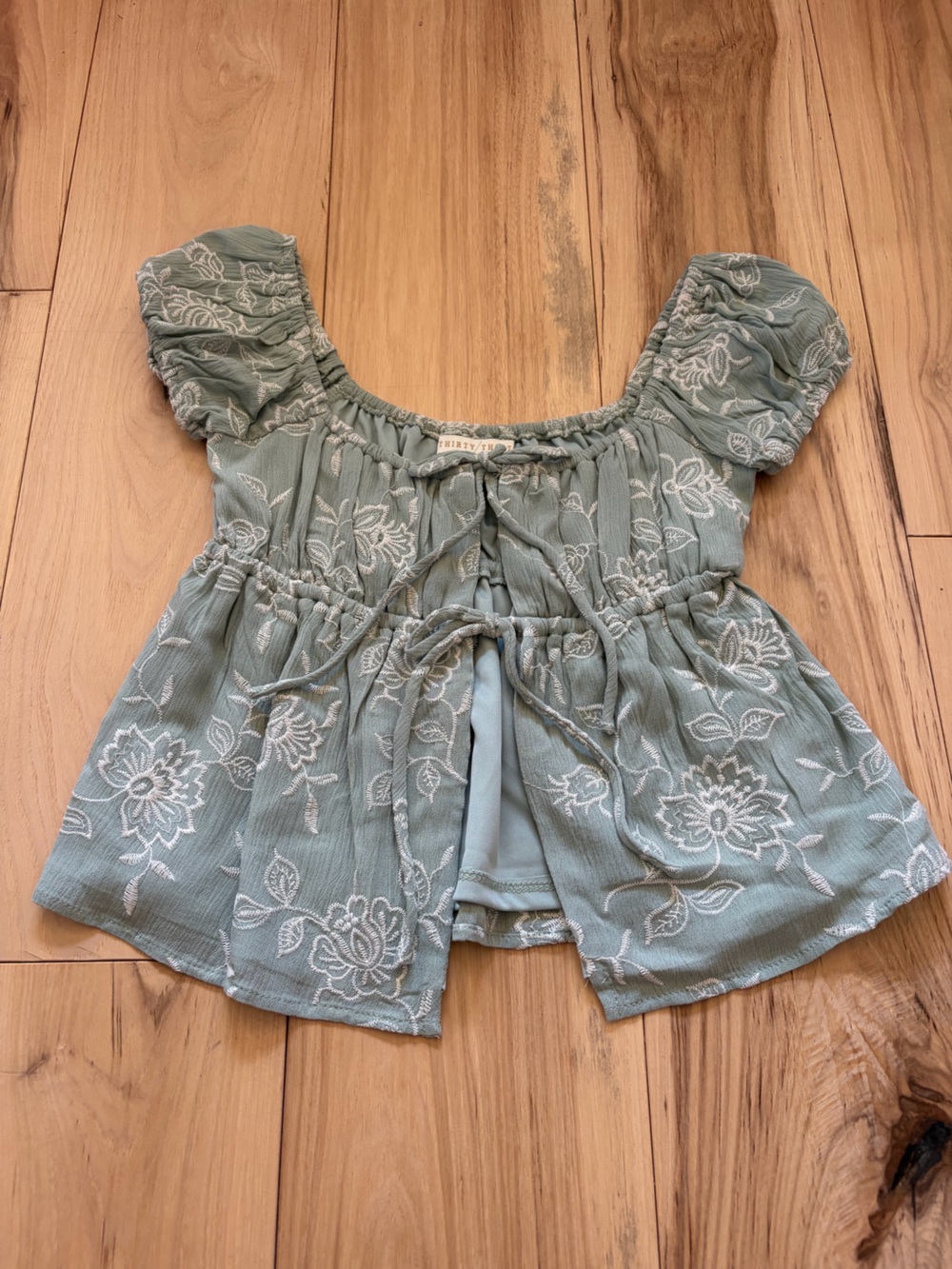 Open tie top